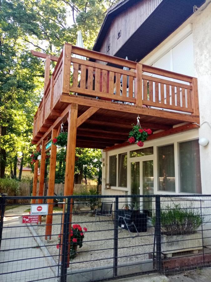 Toelgyfa Vendeghaz Otel Balatonszepezd Dış mekan fotoğraf